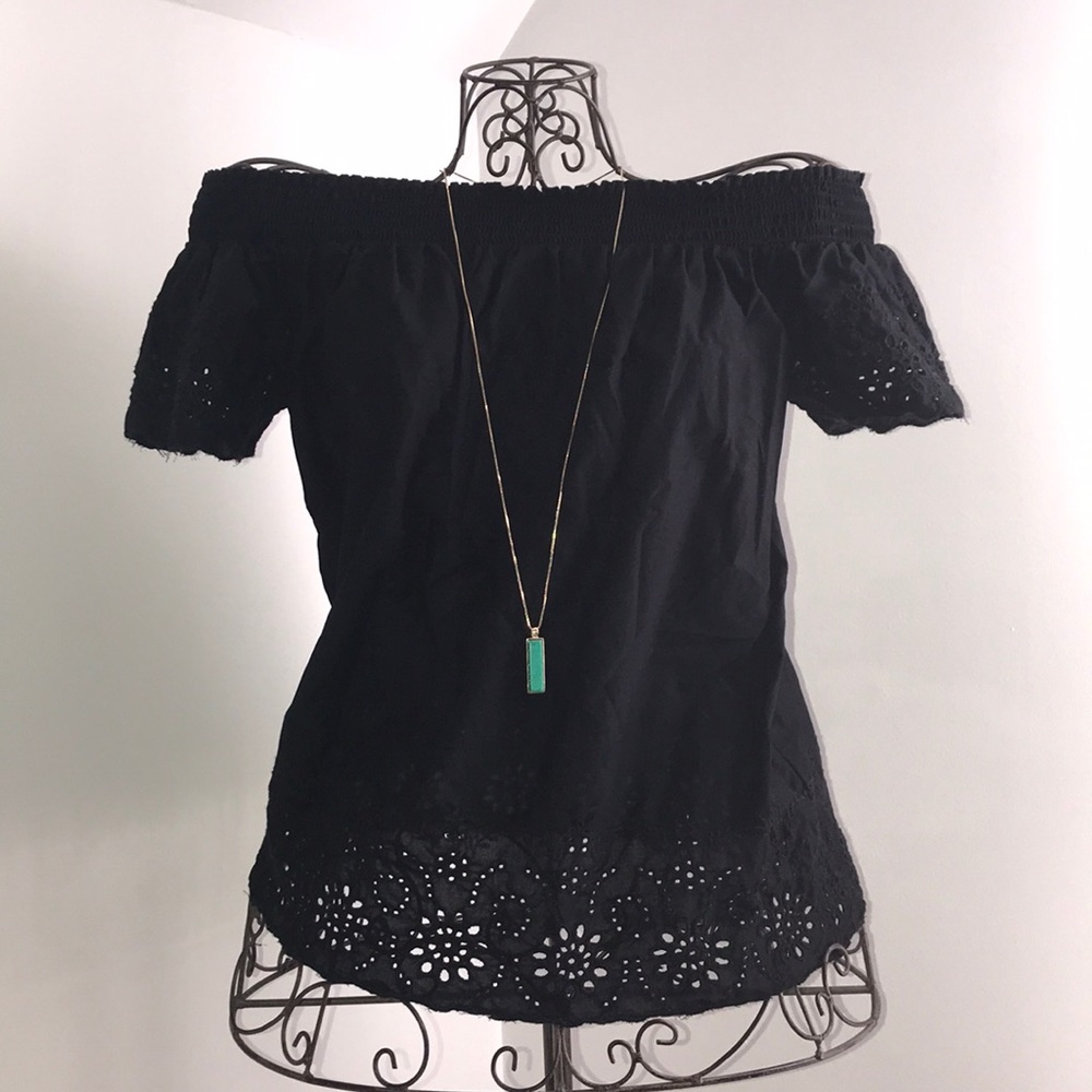 Old Navy off the shoulder blouse